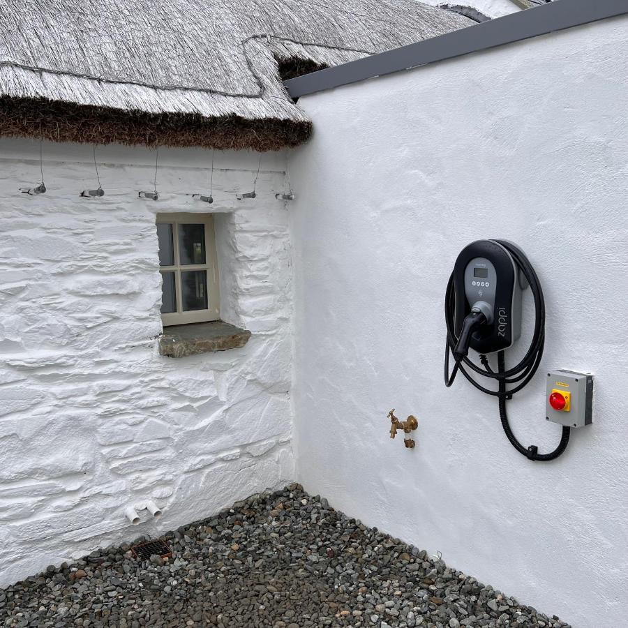 Secluded Thatched Cottage, Near Beaches & Hill Walking Rashenny Exterior photo